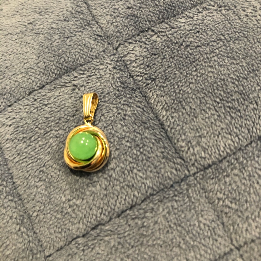14k Solid Gold Jade Pendant Charm - image 2